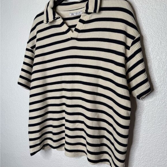 Mens Zara Black and Cream Striped Knit Top Size M - Picture 2 of 4